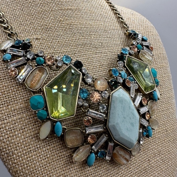 Chloe + Isabel Jewelry - Chloe + Isabel Elegant Aquamarine Multicolor Statement Necklace.